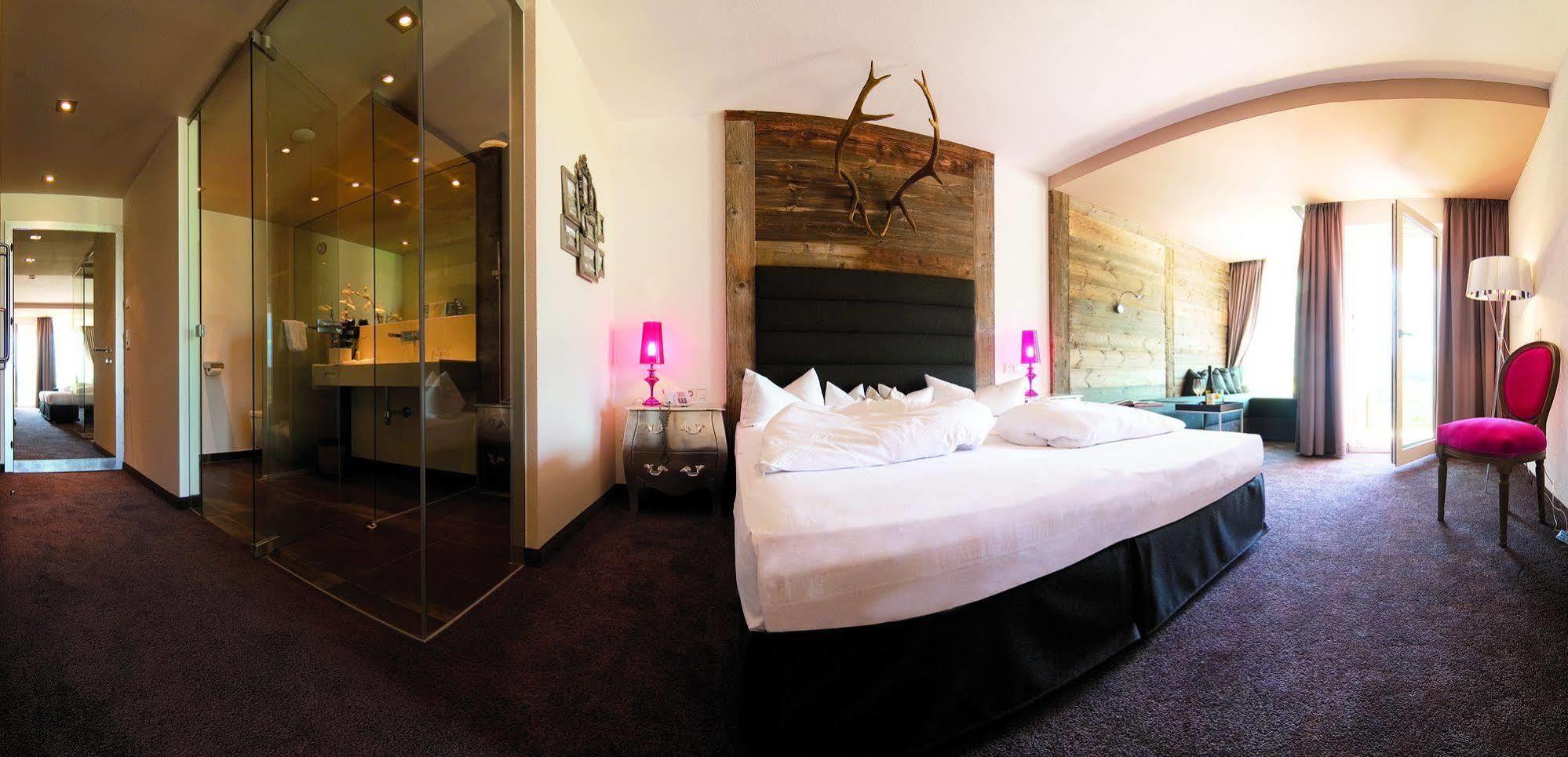 Alpenhotel Stefanie 4*
